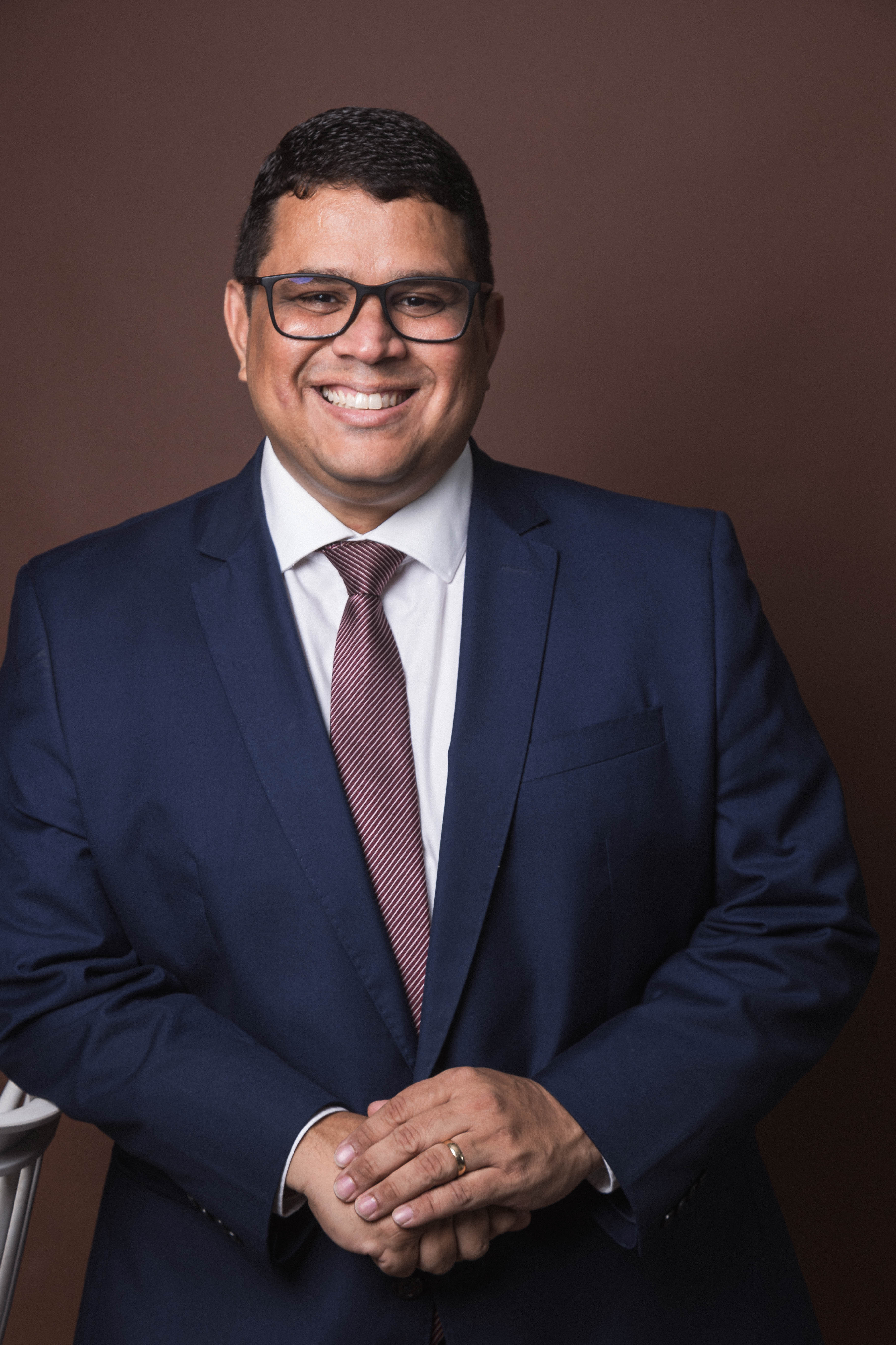 Liandro Faro em retrato profissional